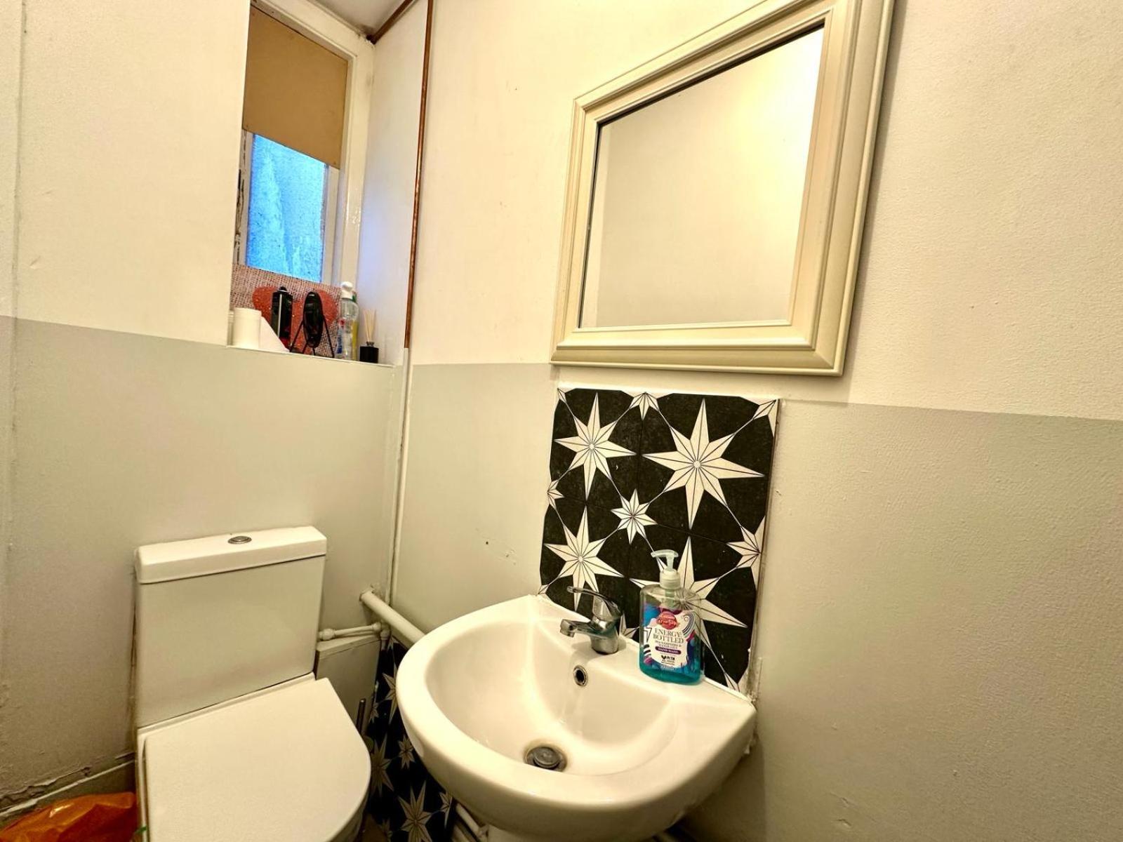 Whitechapel Station Rooms Londra Dış mekan fotoğraf